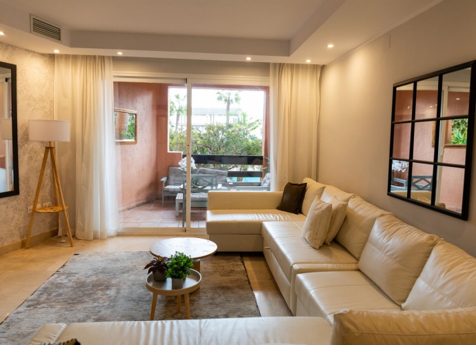 Apartamento Planta Baja en The Golden Mile Oasis de Marbella  - 1
