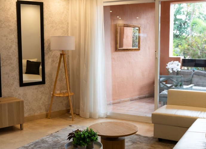 Apartment Ground Floor in The Golden Mile Oasis de Marbella  - 2