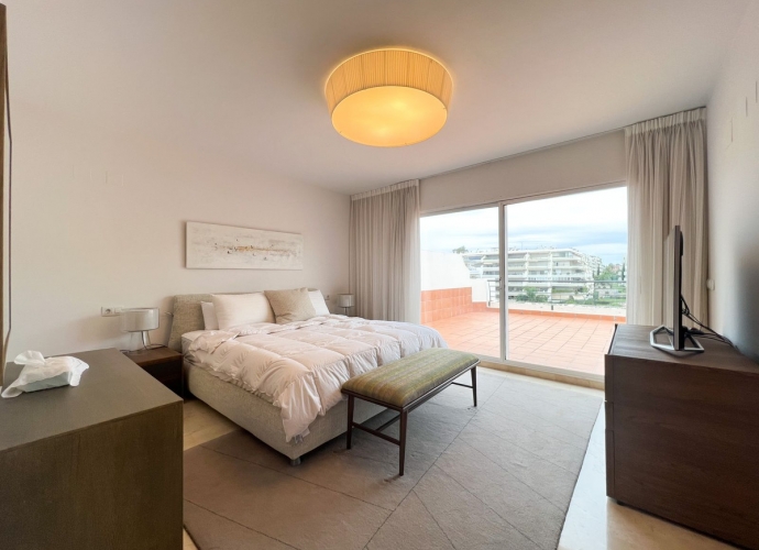 Apartment Penthouse Duplex en Guadalmina Alta - 1