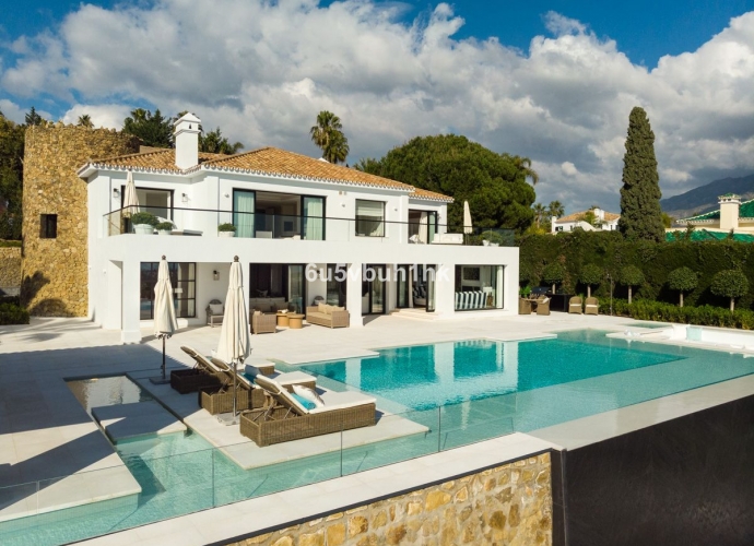 Villa Detached in Marbella - 4