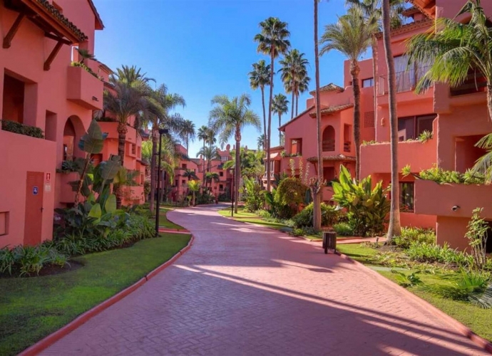 Apartamento Planta Baja en New Golden Mile - 7