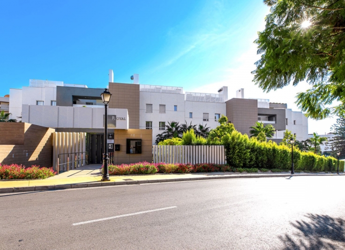 Apartamento Planta Media en Nueva Andalucía - 1