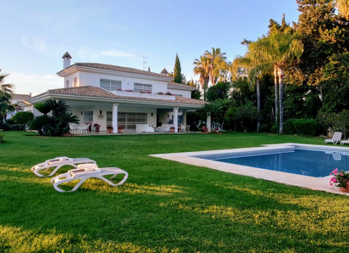 Villa Detached in Guadalmina Baja - 1