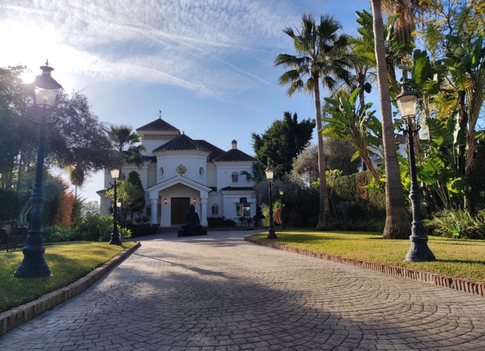 Villa Detached in Nueva Andalucía Villas en Nueva Andalucia  - 5