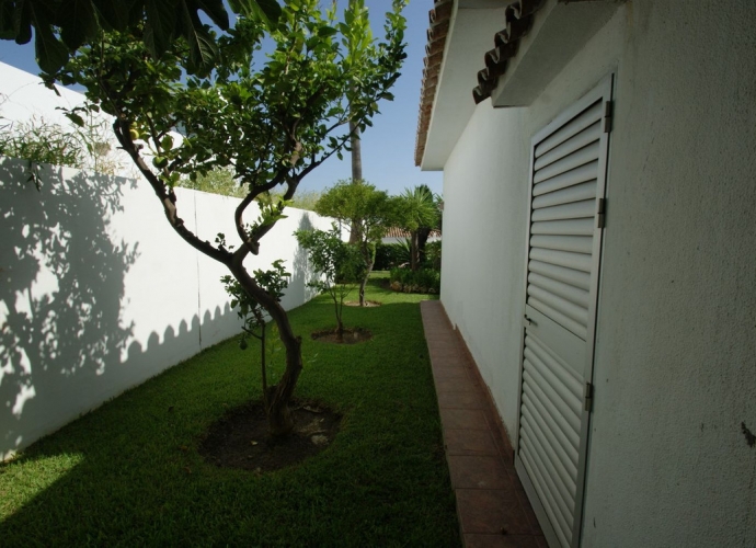 Villa Detached in Nueva Andalucía Villas en Nueva Andalucia  - 6