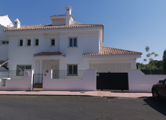 Maison de Ville situé à Nueva Andalucía Los Naranjos  - 1