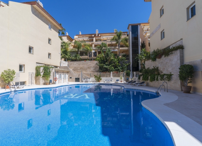 Apartment Ground Floor in Nueva Andalucía Vista Real  - 1