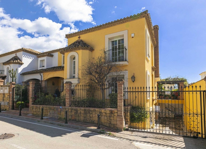 Villa Semi Detached in Costabella - 2