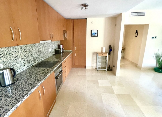Apartment Middle Floor in Benahavís Capanes del Golf  - 6