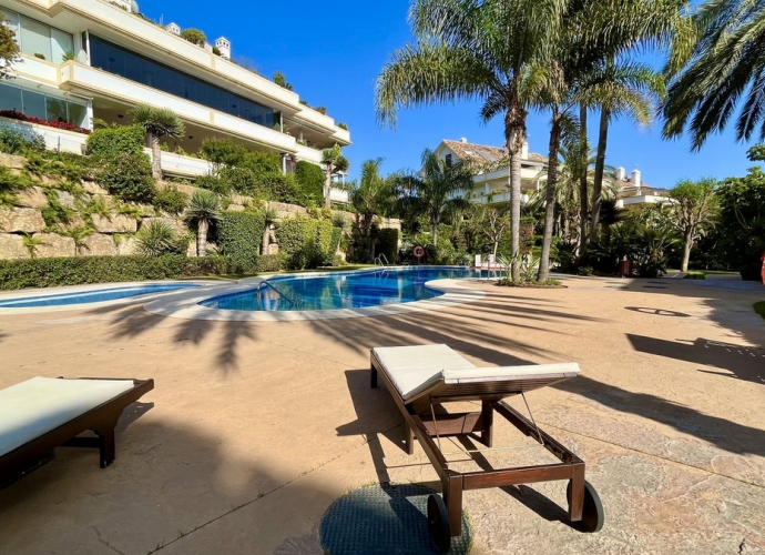 Apartamento Planta Baja en The Golden Mile Lomas del Rey  - 1