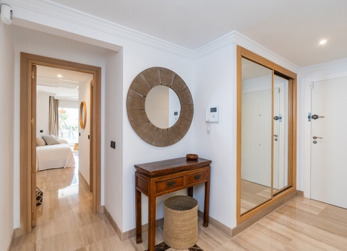 Apartment Middle Floor in Elviria Hacienda Playa  - 10
