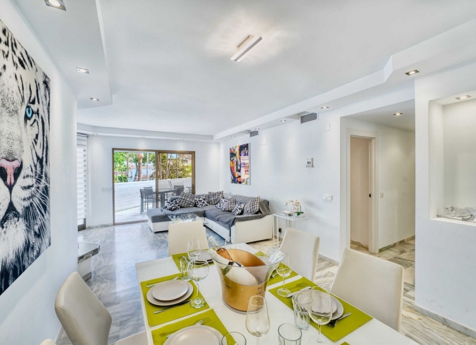 Apartment Middle Floor in Elviria Golden Beach  - 7