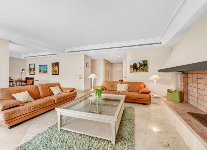 Apartment Ground Floor in Los Monteros - 2