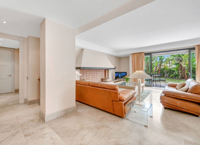 Apartment Ground Floor in Los Monteros - 10