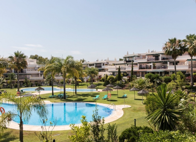 Appartement milieu d’Etage situé à Nueva Andalucía Lorcrimar  - 1