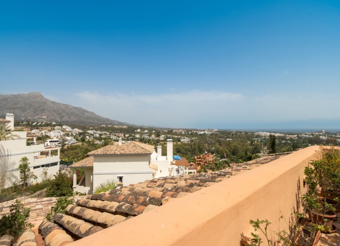 Appartement milieu d’Etage situé à Nueva Andalucía Los Belvederes  - 4