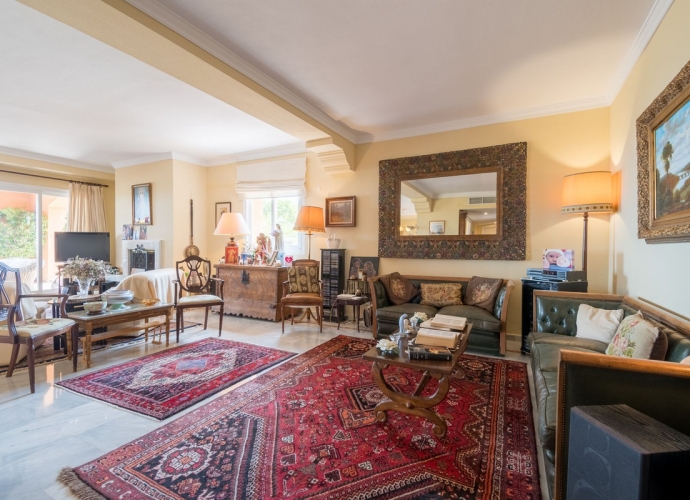 Appartement milieu d’Etage situé à Nueva Andalucía Los Belvederes  - 5