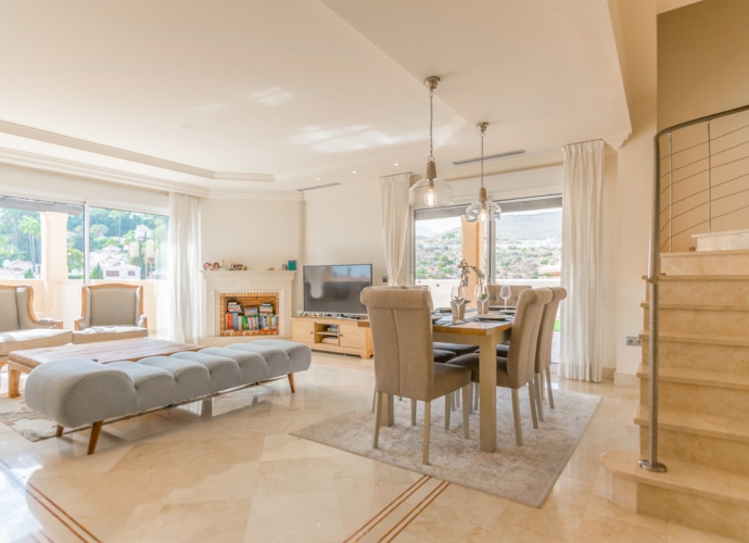 Duplex situé à Nueva Andalucía Albatros Hill Club  - 7