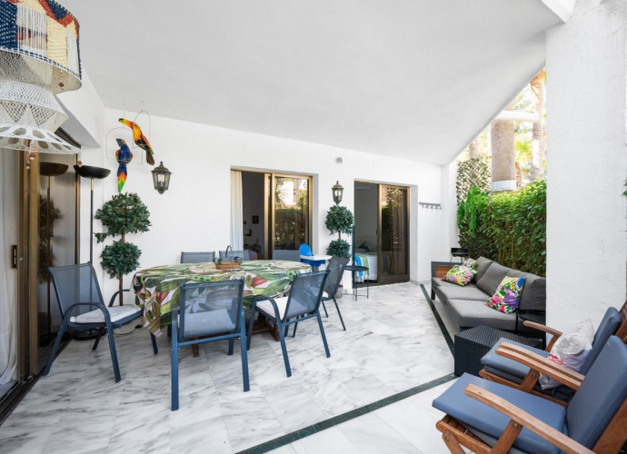 Apartment Ground Floor in Elviria Golden Beach  - 5