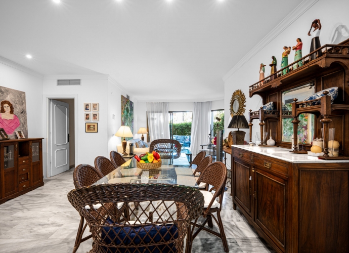 Apartment Ground Floor in Elviria Golden Beach  - 6