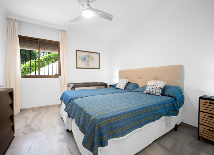 Apartment Ground Floor in Elviria Golden Beach  - 10