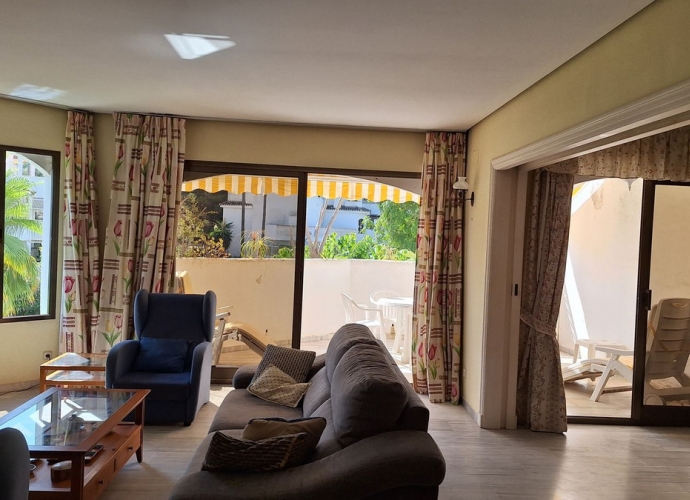 Apartment Middle Floor in Elviria Golden Beach  - 5
