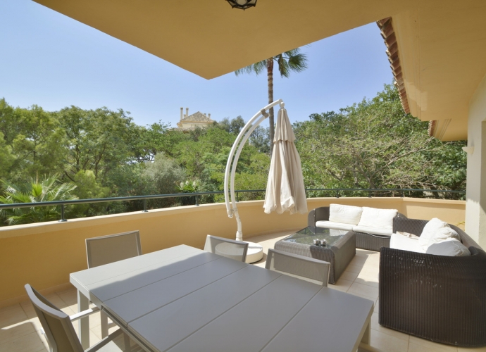 Apartment Middle Floor in Elviria Elviria Hills  - 5