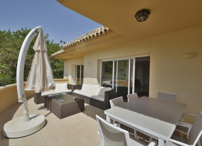 Apartment Middle Floor in Elviria Elviria Hills  - 6