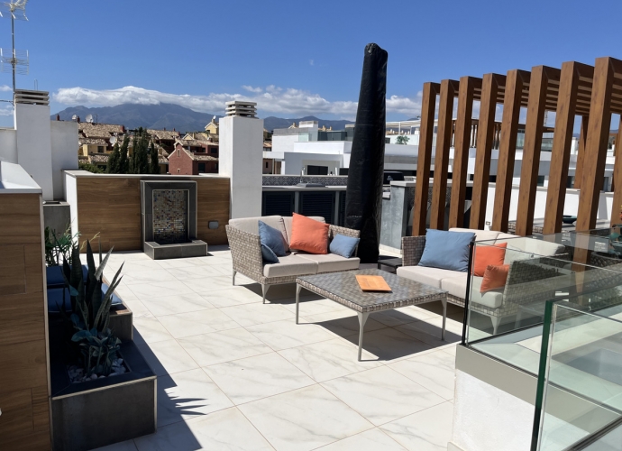 Apartment Penthouse in New Golden Mile - 3