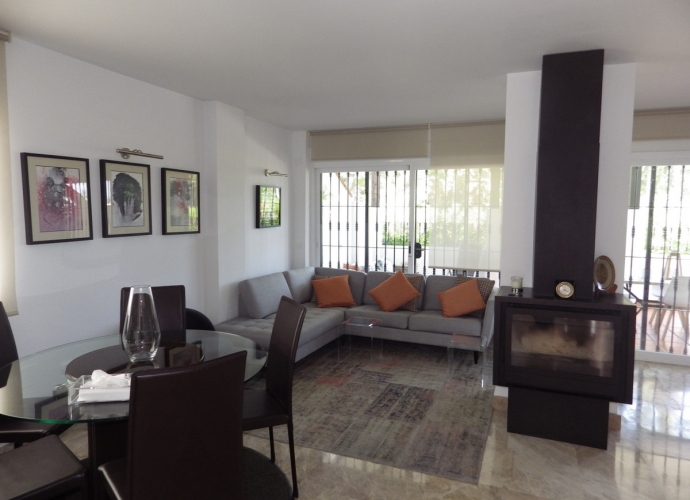 Townhouse Terraced in Nueva Andalucía Los Naranjos  - 10