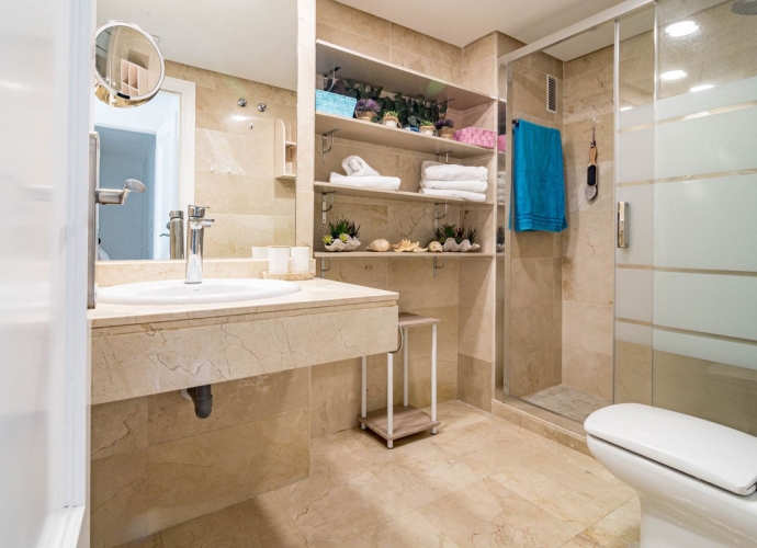 Apartamento Planta Media en Nueva Andalucía Dama de Noche  - 5
