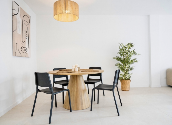 Appartement milieu d’Etage situé à Nueva Andalucía La Maestranza  - 10