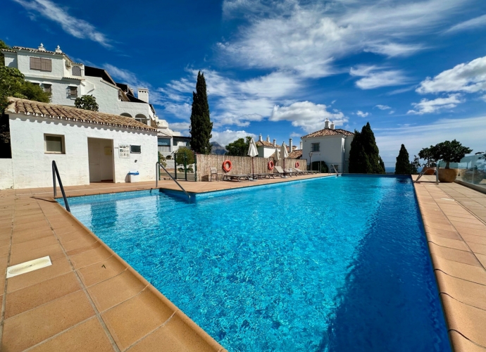 Apartamento Planta Media en Benahavís - 1