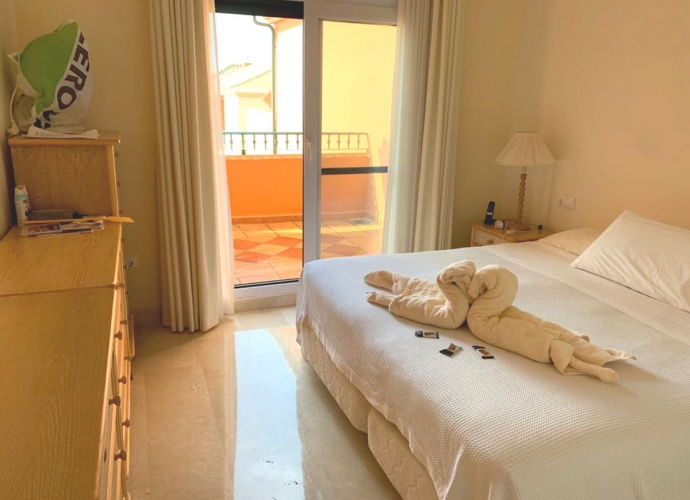 Apartment Middle Floor in Elviria - 8