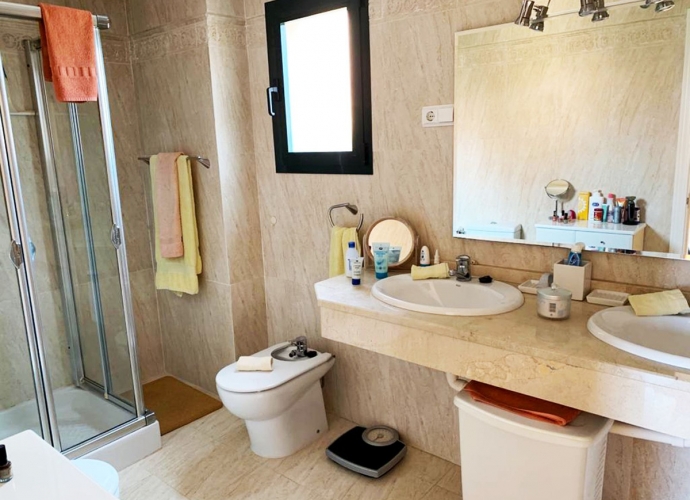 Apartment Middle Floor in Elviria - 9