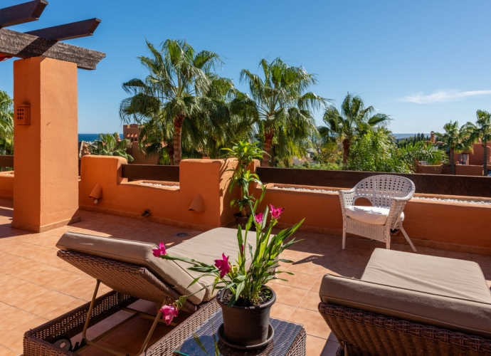 Duplex situé à Nueva Andalucía El Alminar de Marbella  - 2