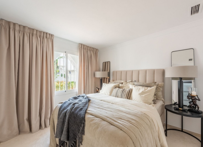 Townhouse Terraced in The Golden Mile - 10