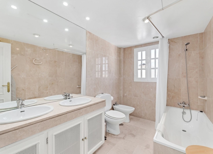Maison Mitoyenne situé à Nueva Andalucía - 10