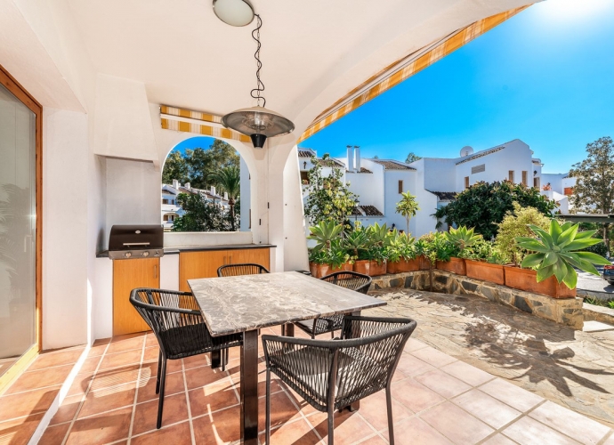 Villa indépendante situé à Nueva Andalucía Albatros Hill Club  - 4