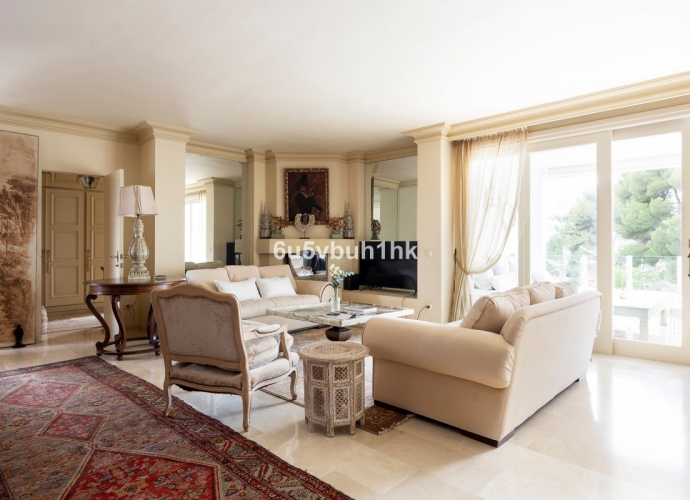 Apartment Penthouse in Los Monteros - 1