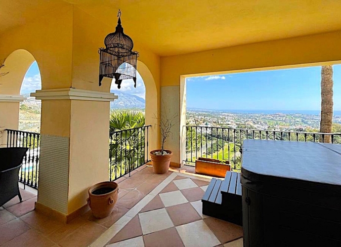 Appartement milieu d’Etage situé à Benahavís - 1