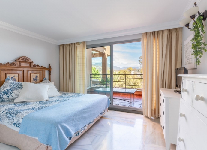 Apartment Middle Floor in Nueva Andalucía Magna Marbella  - 10