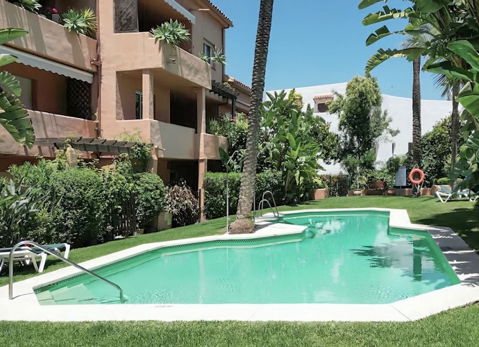 Apartment Ground Floor in The Golden Mile Jardines del Marbella Club  - 1
