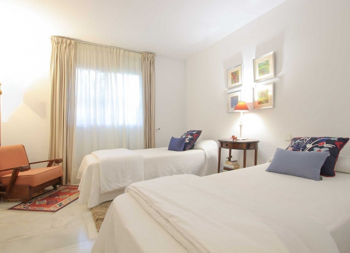 Apartment Ground Floor in The Golden Mile Jardines del Marbella Club  - 3