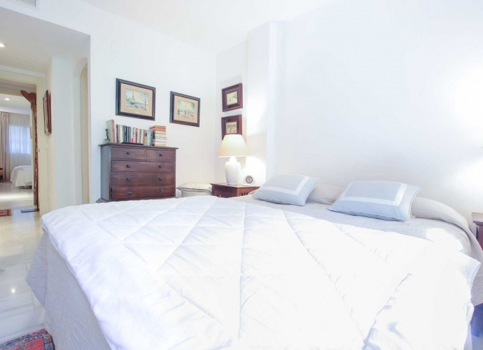 Apartment Ground Floor in The Golden Mile Jardines del Marbella Club  - 7