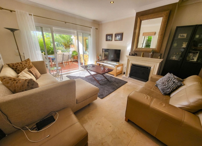 Apartment Ground Floor in Elviria Colorado Hills  - 2