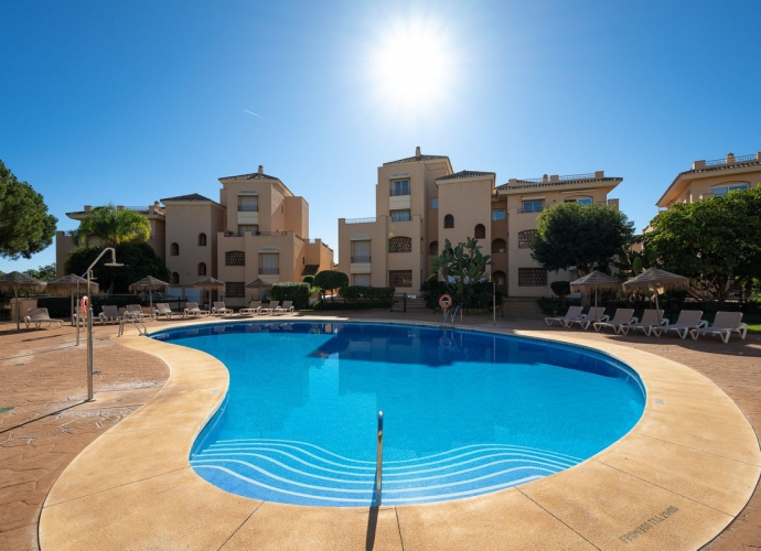 Apartment Penthouse Duplex in Elviria Hacienda Elviria  - 2