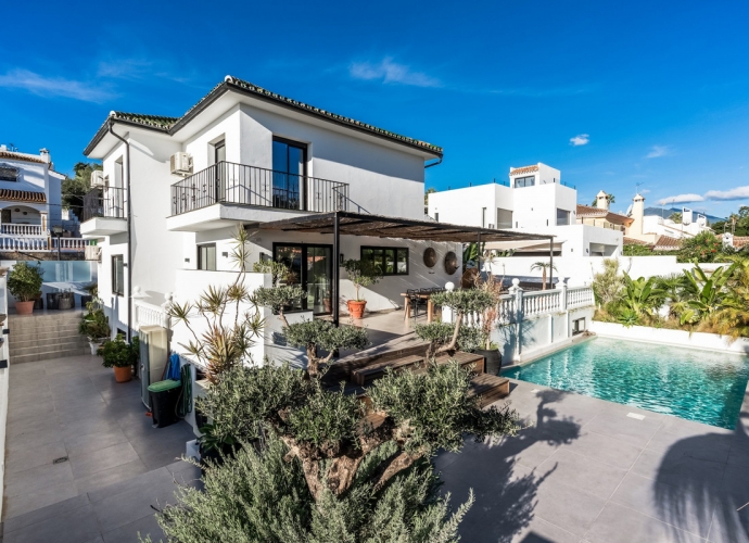 Villa Detached in Nueva Andalucía Villas en Nueva Andalucia  - 1