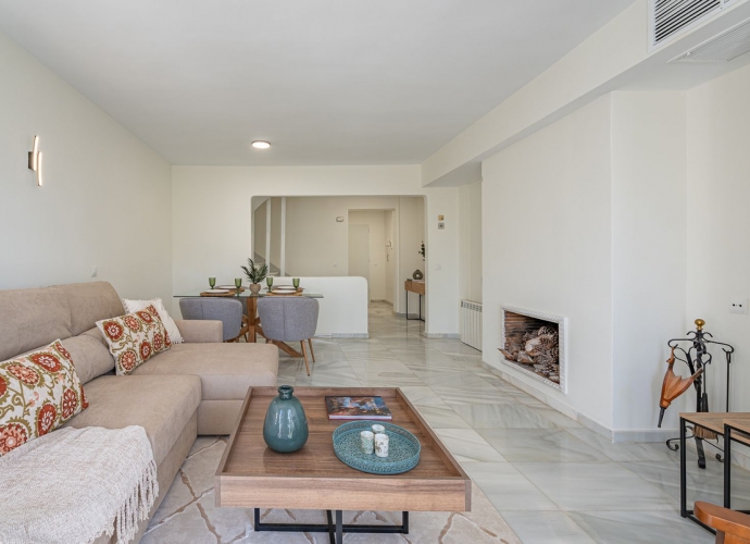 Townhouse Semi Detached in Puerto Banús - 1