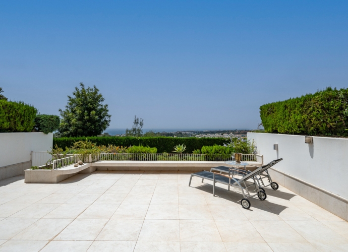 Apartamento Planta Media en The Golden Mile - 2